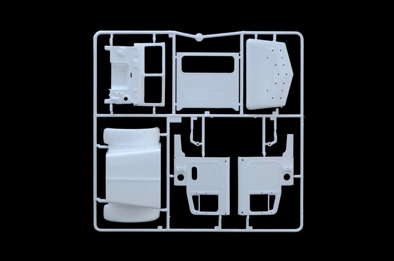 Italeri 3894 CLASSIC PETERBILT 378-119 1/24 – zdjęcie 2