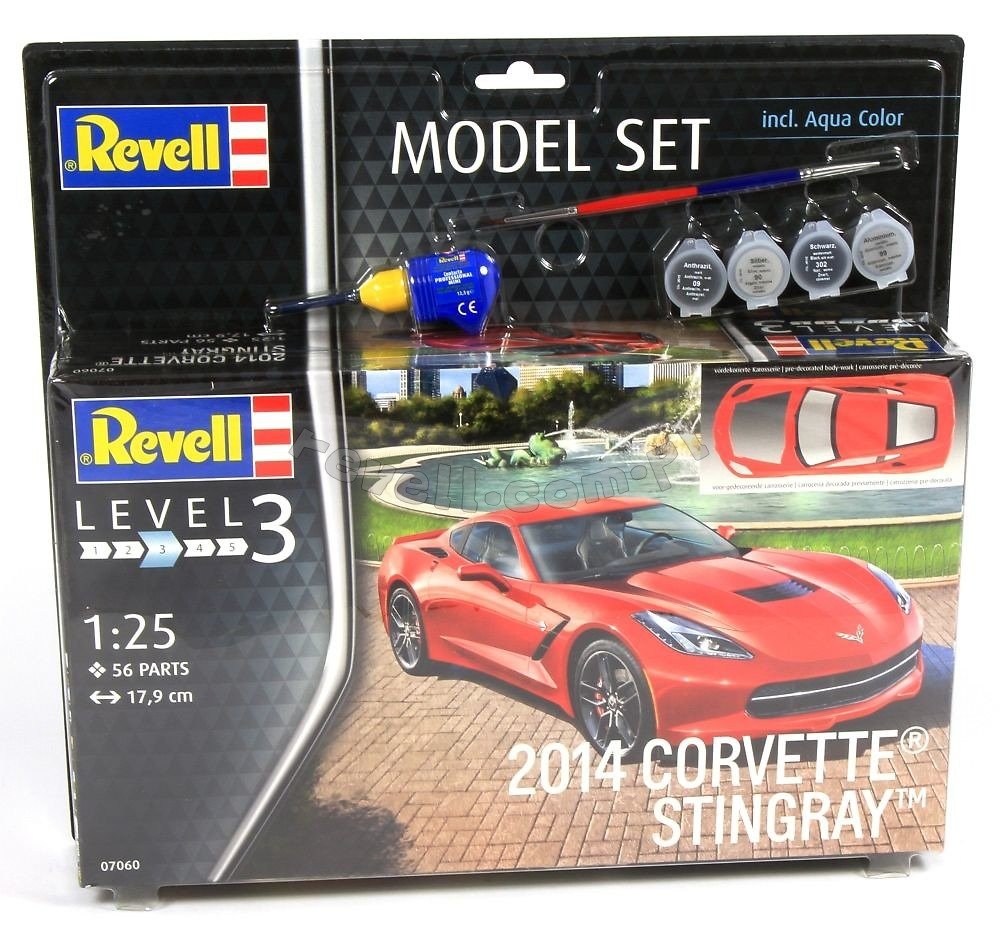 Revell 67060 2014 CORVETTE STINGRAY Model Kit 1/24