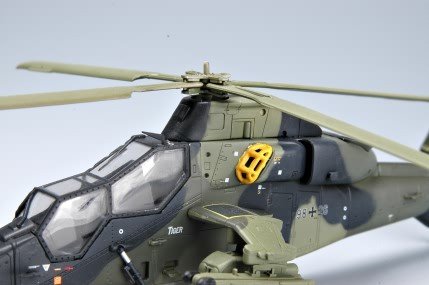 Hobby Boss 87214 Tiger UHT (German) 1/72 – image 3