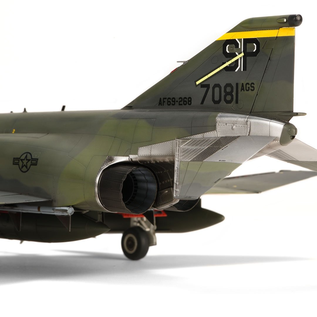 Zoukei-Mura SWS4814 F-4EG Phantom II WILD WEASEL V 1/48 – zdjęcie 6