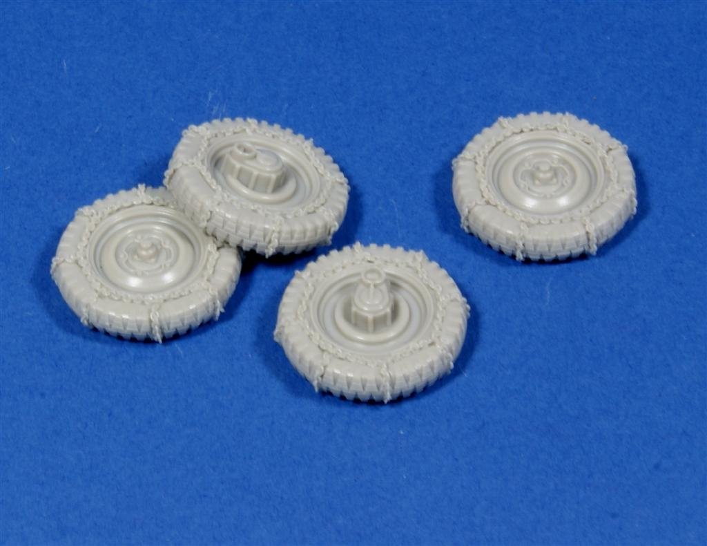 Panzer Art RE35-135 Road wheels witch chains for VW “Kubelwagen” 1/35 – zdjęcie 3