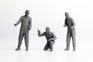 Das Werk DW32101 German Mechanics WW2 with Technical Drawings 1/32