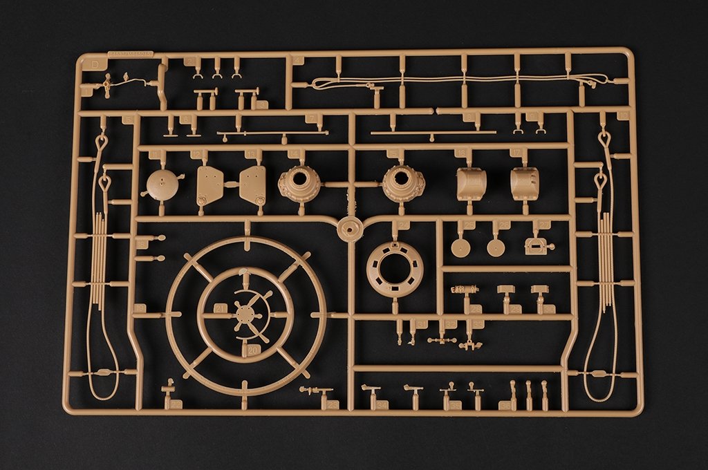 Hobby Boss 84562 German &amp;quot;Tiger&amp;quot; tank destroyer (Henschel type) 1/35 – image 8