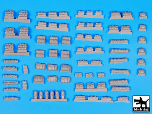 Black Dog T72056 Tentage plus bedrolls 2 accessories set 1/72 – image 5