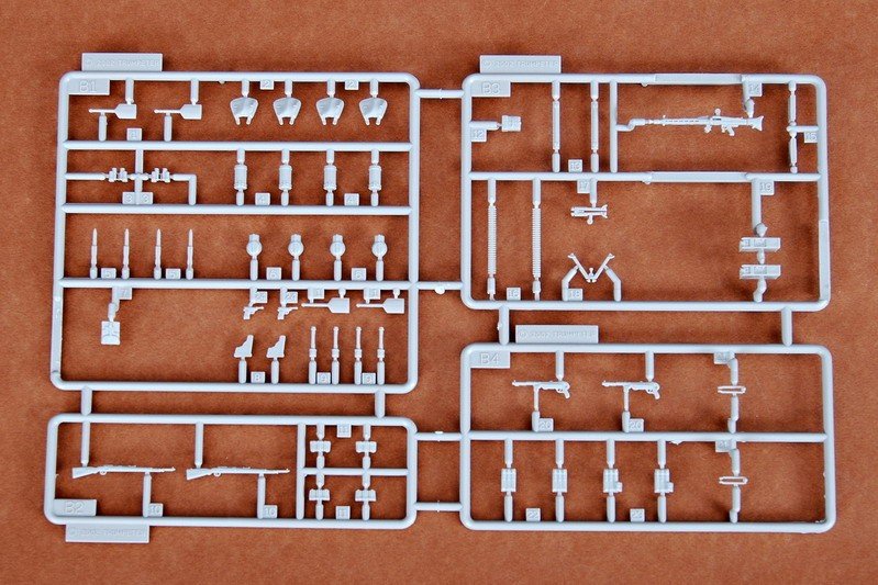 Trumpeter 00409 German Karl gun Artillery 1/35 – zdjęcie 5