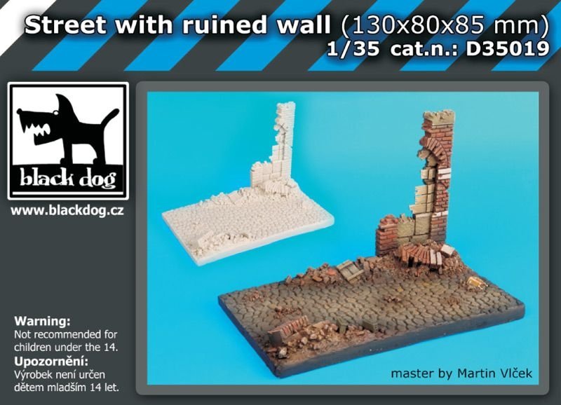 Black Dog D35019 Street with ruined wall 1/35