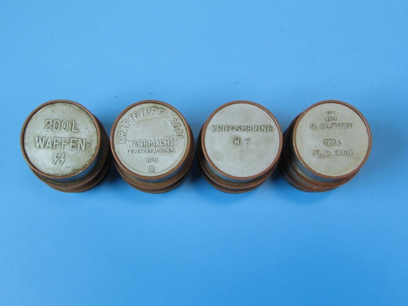 Eureka XXL E-011 Zestaw 4 beczek 200l 1/35 – zdjęcie 3