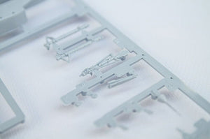 Heller 56371 Starter Set - SU-27 UB/P Ukraine 1/72 – image 8