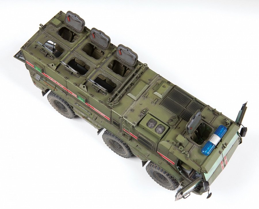 Zvezda 3701 Russian armored vehicle Typhoon-K 1/35 – Bild 8