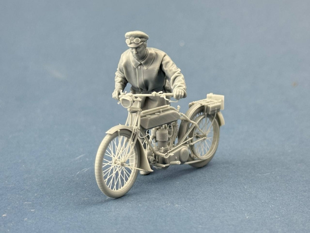 Copper State Models F35-062 British Dispatch Rider pushing his motorcycle (motorcycle not included) 1/35 – zdjęcie 2