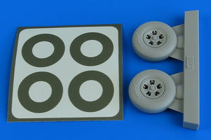 Aires 2228 Spitfire Mk.IX wheels (5-spoke) &amp;amp; paint masks 1/32 TAMIYA
