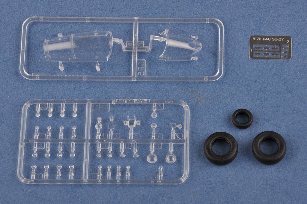 Hobby Boss 81712 Su-27 Flanker Early 1/48 – zdjęcie 11