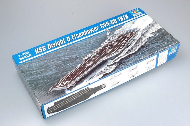 Trumpeter 05753 USS Dwight D.Eisenhower CVN-69 1978 1/700 – image 2