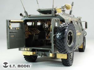 ET Model E35-195 Russian GAZ-233014 STS &amp;quot;TIGER&amp;quot; Interior (For Meng VS-003) (1/35) – image 3