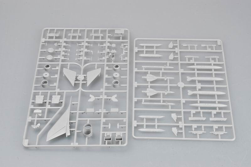 Trumpeter 01623 Su-15 TM Flagon-F 1/72 – image 3