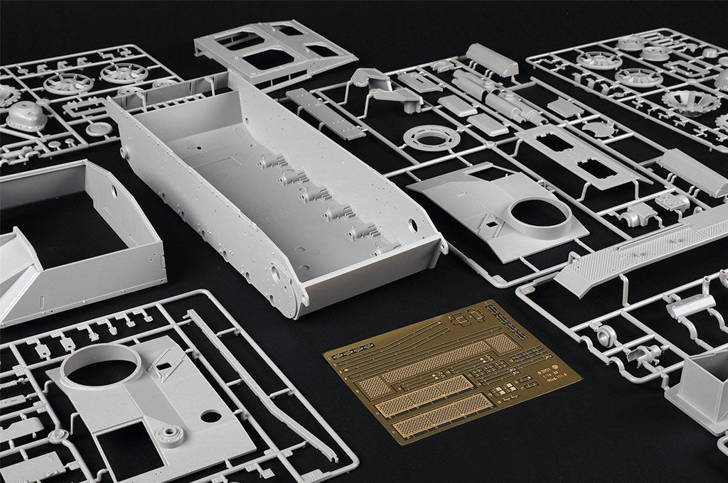 Trumpeter 00947 Germany III Assault Gun Type G Late Model (2 in 1) 1/16 – zdjęcie 8