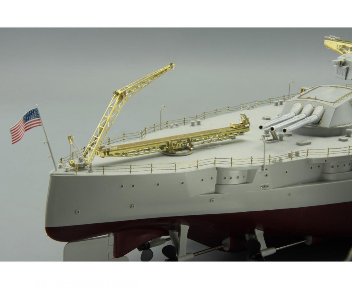 Eduard BIG5323 USS ARIZONA - PART I. TRUMPETER 1/200 – zdjęcie 9