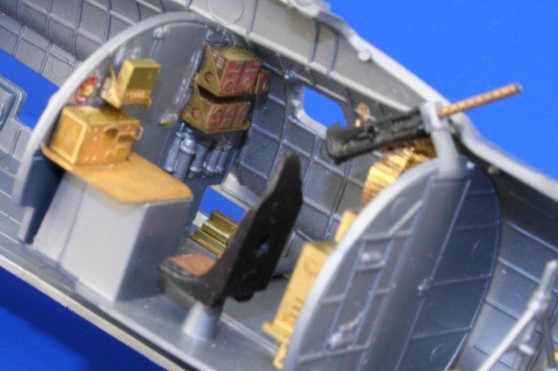 Eduard 49361 B-17G mid section 1/48 Revell – zdjęcie 4