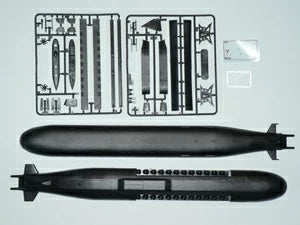 Zvezda 9010 Russian nuclear submarine "Orel" 1/350