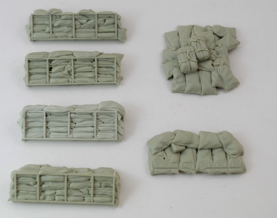 Panzer Art RE35-693 Sandbags armor for Ukrainian BTR-80 1/35 – image 9