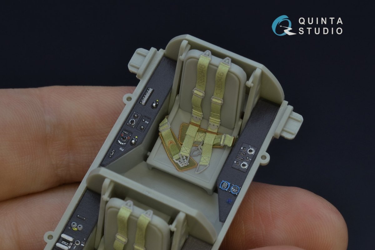 Quinta Studio QD32070 Me 262B1a/U-1 3D-Printed &amp;amp; colored Interior on decal paper (Trumpeter) 1/32 – image 7