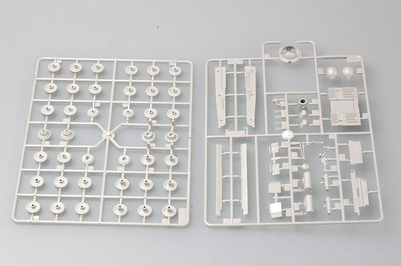 Trumpeter 07274 German Sturmtiger Early Production 1/72 – zdjęcie 4