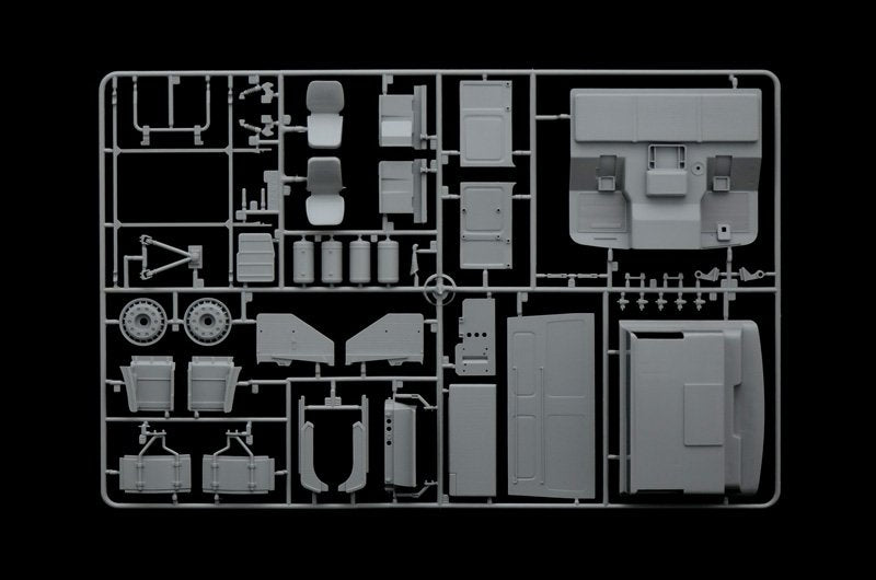 Italeri 3901 MAN F2000 6x4 1/24 – zdjęcie 3