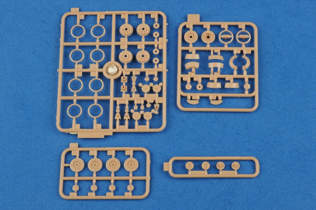 Hobby Boss 80134 German SturmPanzer IV early Sd. Kfz.166 Brummbar – zdjęcie 6