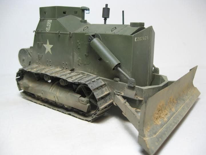 Mirror Model 35852 US Armored Bulldozer 1/35 – image 3