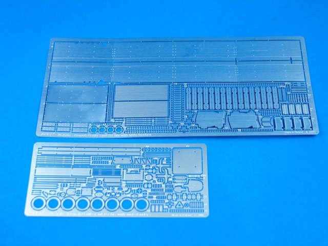 Aber 35214 French battle tank B1 bis version with wide fenders 1/35