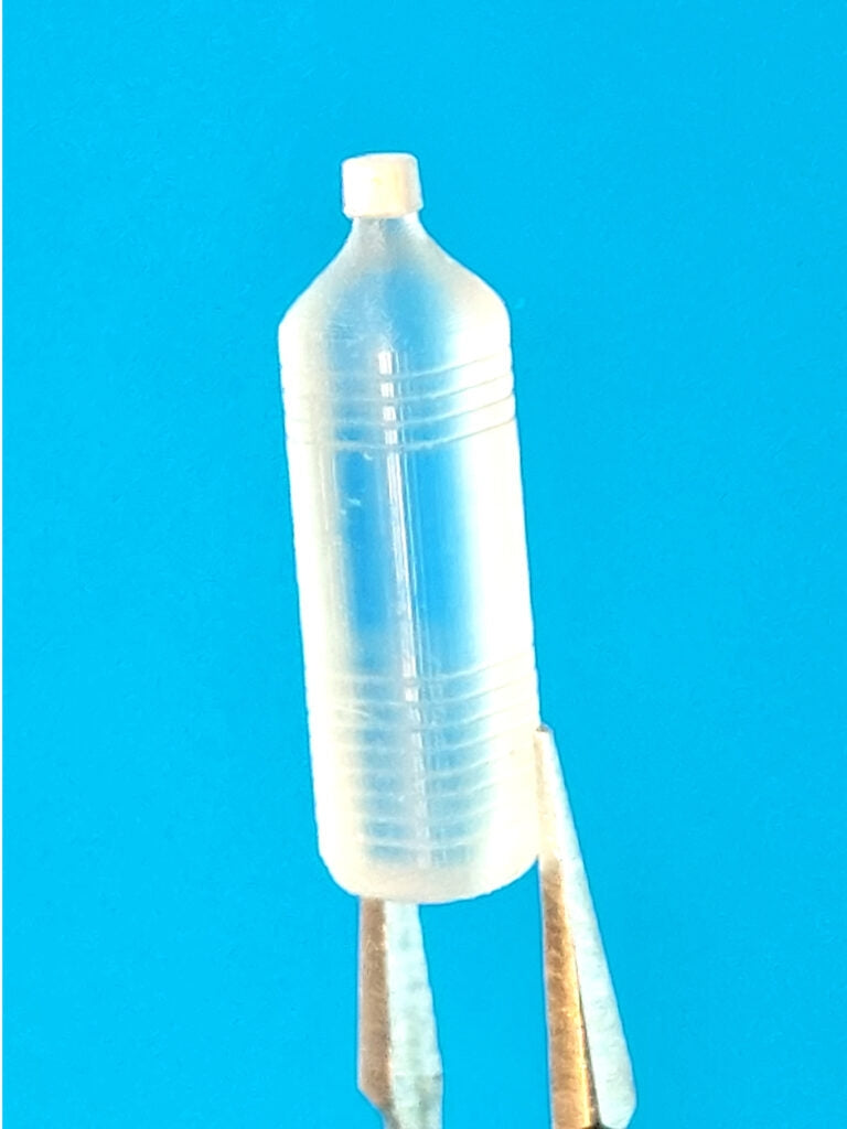 Point of no Return 3524050 Butelki plastikowe (typ I, niebieskie i bezbarwne) / Plastic Bottle (type I, Blue and Clear) 1/35 – zdjęcie 8
