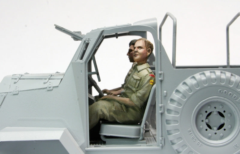 Toro 35F74 Middle East &amp; Italy 1943-46 - Dwóch żołnierzy do C15TA/Ottera Do modeli firmy IBG 2 Korpus Polski we Włoszech 1/35
