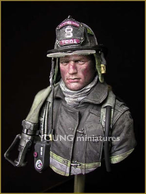 Young Miniatures YC1801 FIRE FIGHTER 1/10 – immagine 3