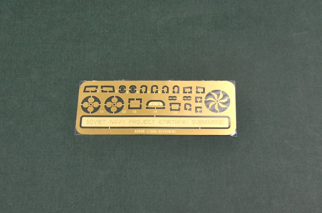 Hobby Boss 83529 Soviet Navy Victor III Class (Project 671RTMK) SSN 1/350 – zdjęcie 4