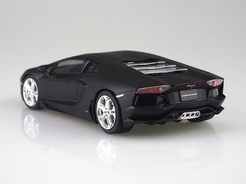 Aoshima 02738 Lamborghini Aventador LP700-4 Matte Black 1/24 – zdjęcie 5
