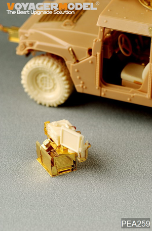 Voyager Model PEA259 US ARMY HUMVEE Blue Force Tracker &amp;amp; SincGar Unit (GP) 1/35 – zdjęcie 4