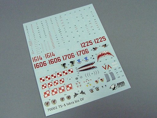 Arma Hobby 70001 TS-11 Iskra bis DF - deluxe set 1/72 – image 9