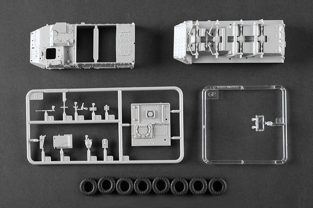 Trumpeter 07423 M1130 Stryker Command Vehicle 1/72 – zdjęcie 10