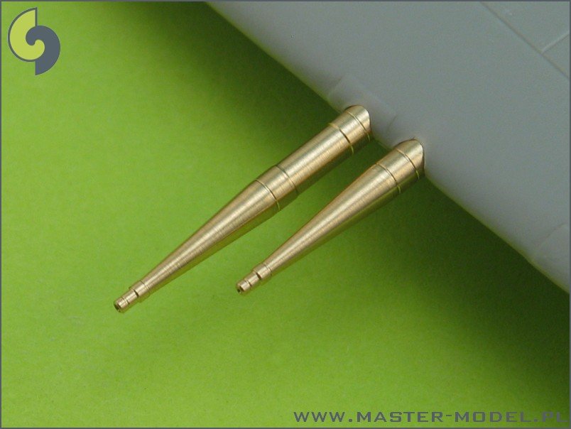 Master AM-72-004 Supermarine Spitfire C wing - Hispano 20mm cannons in fairings (two versions) – zdjęcie 3