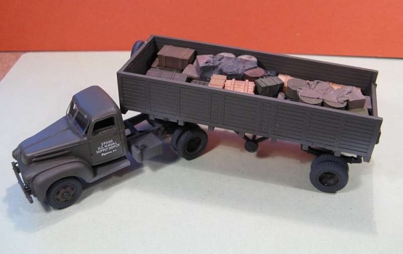 PST 72065 Ford G8TA Tractor with Semitrailer 1/72 – zdjęcie 2