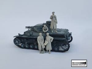 Ardennes Miniature 35043 GERMAN PANZER CREWMAN WW2 1/35 – image 2