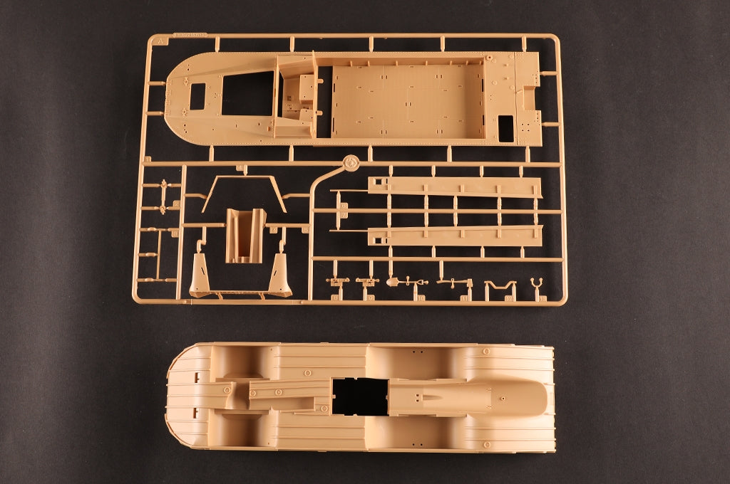 I Love Kit 63540 GMC DUKW-353 with 105mm Howitzer 1/35 – immagine 17