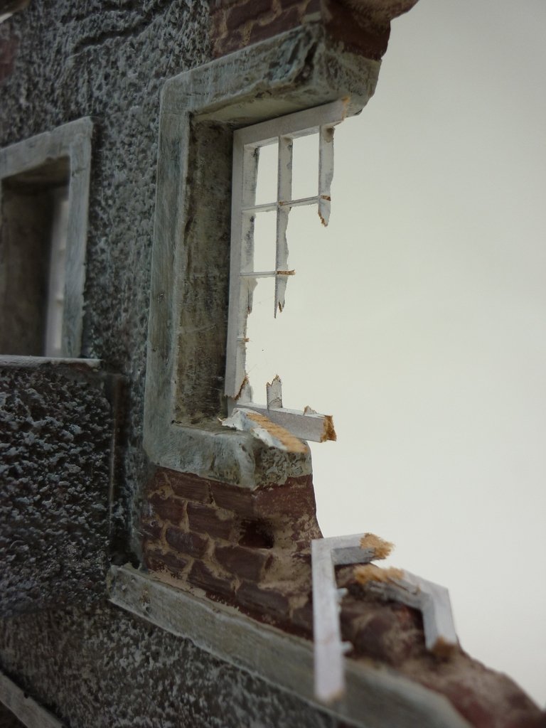 RT-Diorama 35175 Damaged Village House 1/35 – zdjęcie 7