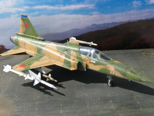 Hasegawa B3 F-20 Tigershark 1/72 – image 3