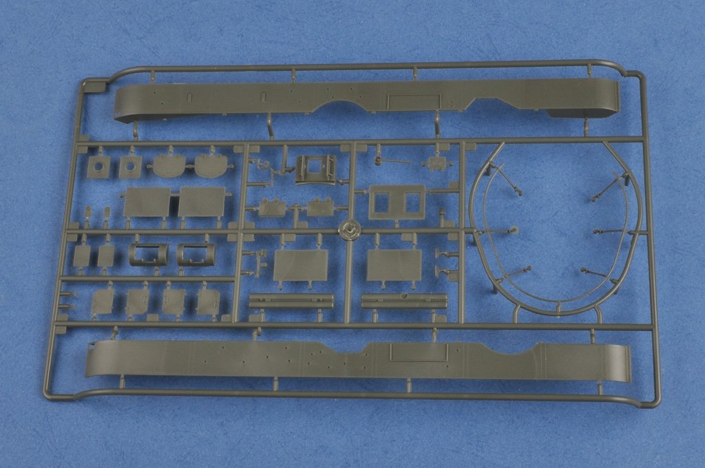 Hobby Boss 83842 Soviet T-35 Heavy Tank -Before – zdjęcie 6