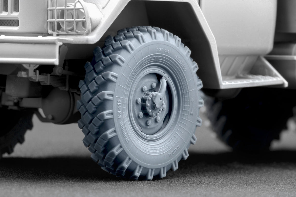 ScaleX WM 35017 ZIL 131 Ordinary wheel set (for ICM) 1/35