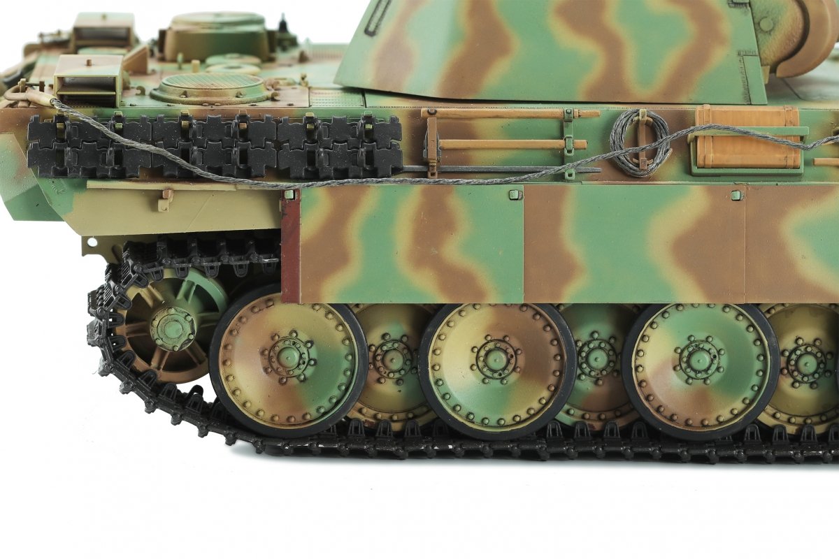 Meng Model TS-052 German Medium Tank Sd.Kfz. 171 Panther Ausf.G Early/Ausf.G with Air Defence Armor 1/35 – immagine 11