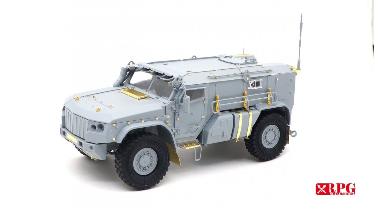 RPG Model 35021 KAMAZ K-4386 Typhoon-VDV Mine-Protected Armoured Vehicle Early Typ 1/35 – zdjęcie 3
