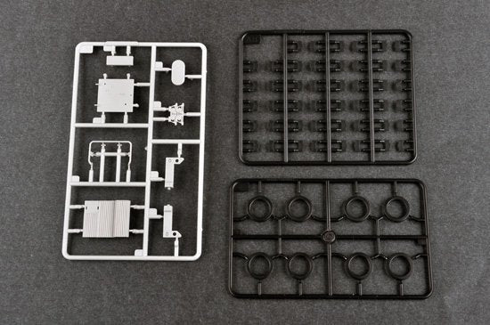 Trumpeter 01047 M270/A1 Multiple Launch Rocket System Finland/Netherlands 1/35 – zdjęcie 12