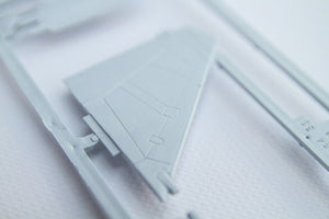 Heller 56371 Starter Set - SU-27 UB/P Ukraine 1/72 – image 6